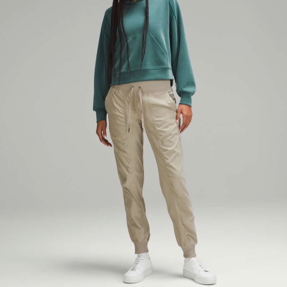 Lululemon Dance Studio Mid-Rise Jogger *Full Length Beige EUC!